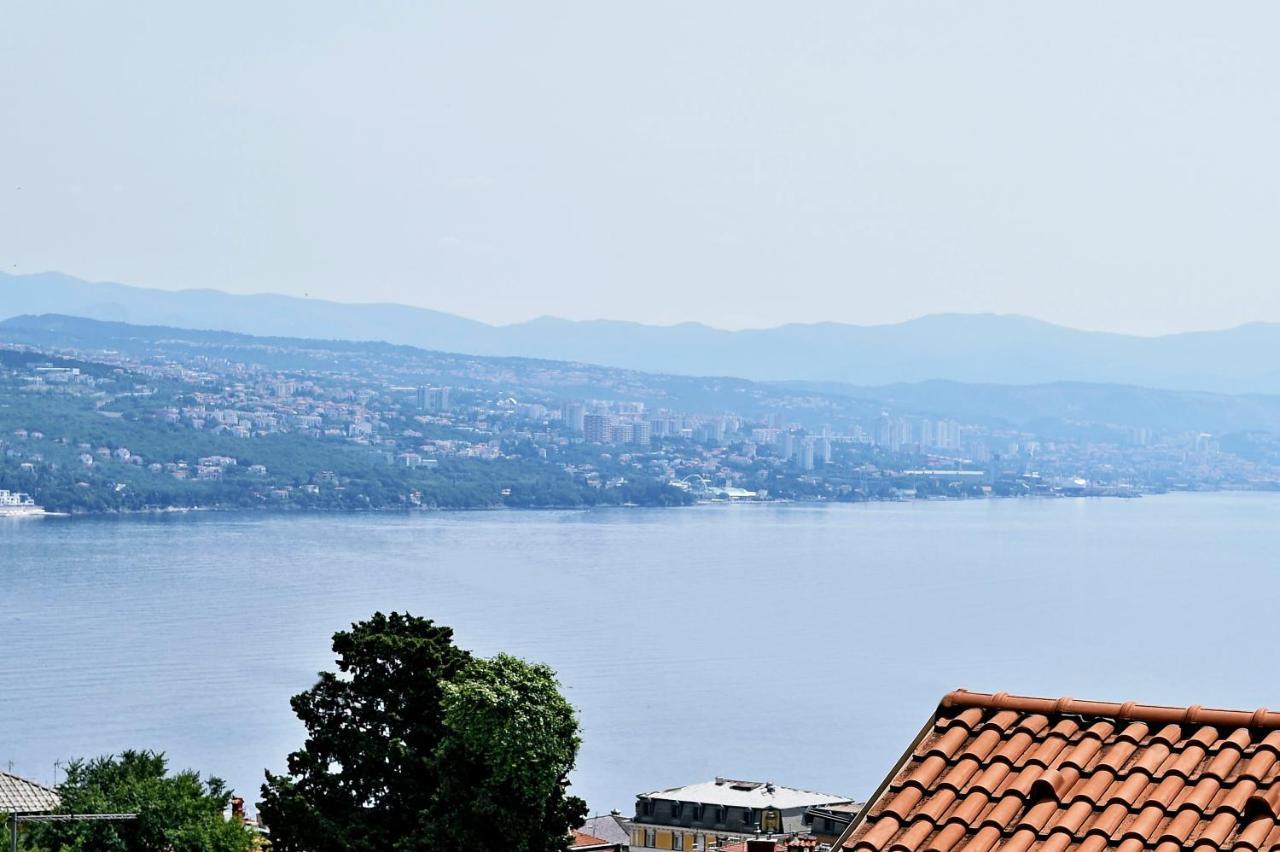 Sea La Vie Apartment Opatija Bagian luar foto